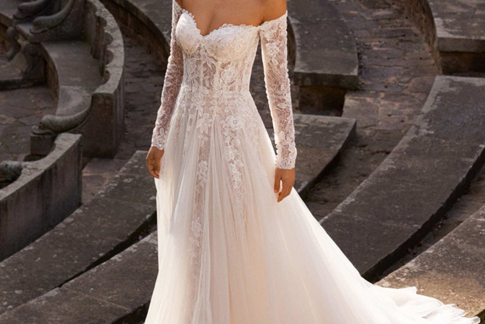 Vestido de novia confeccionado en tul