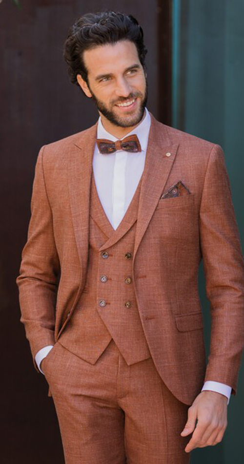 Pajarita para novio moderna y elegante